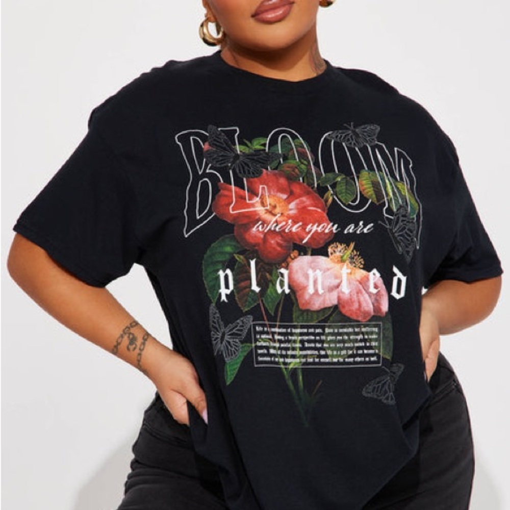 Floral Graphic Black T-Shirt